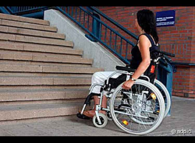 O viata fara Bariere - Romania inaccesibila Persoanelor cu Dizabilitati